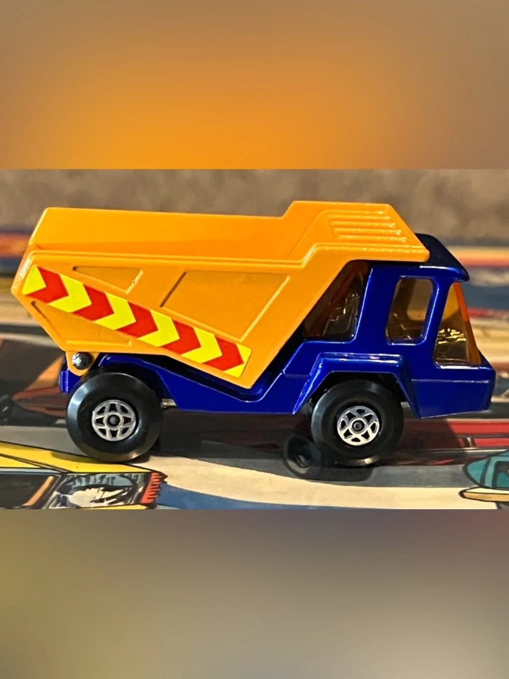 Vintage Matchbox Superfast 1975 No.23 Atlas Dump Truck Blue Orange Hazard Stripe